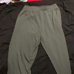 Dark green leggings